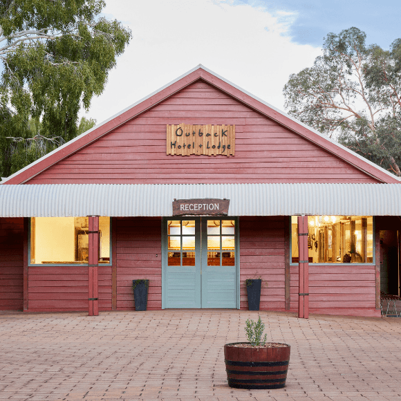 Outback Hotel & Lodge